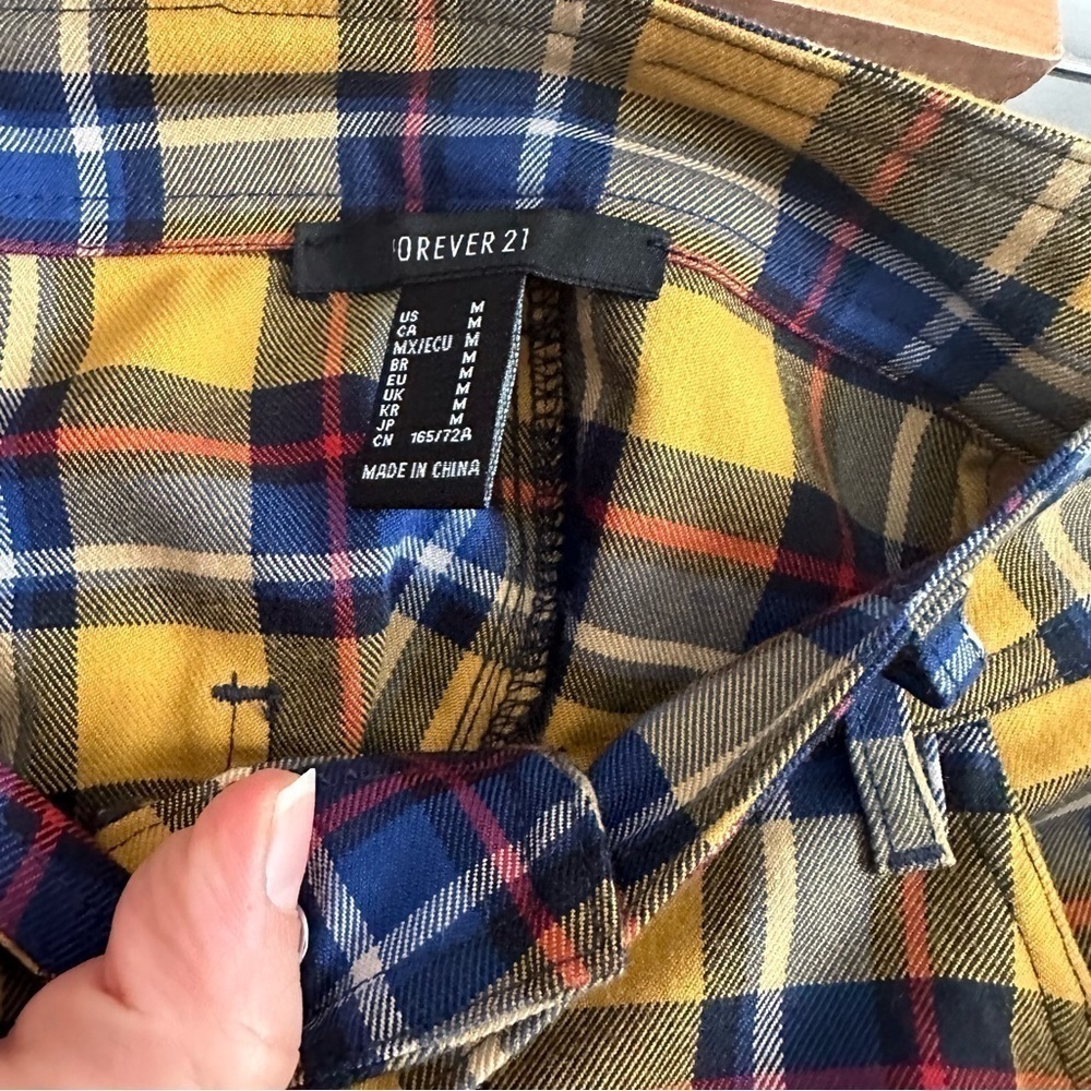Forever 21 Plaid Mini Skirt Size M - Picture 3 of 7